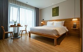 Nam Dat Hotel By D'Lecia Ha Long